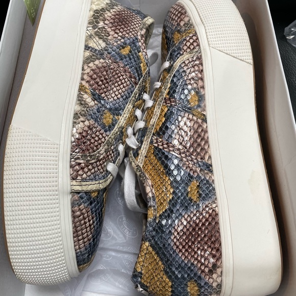 Steve Madden EMMI Platform Sneakers women shoes Multi Snake size 8 - Picture 6 of 9